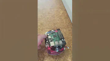 Raspberry Pi Mouse goes around walls.