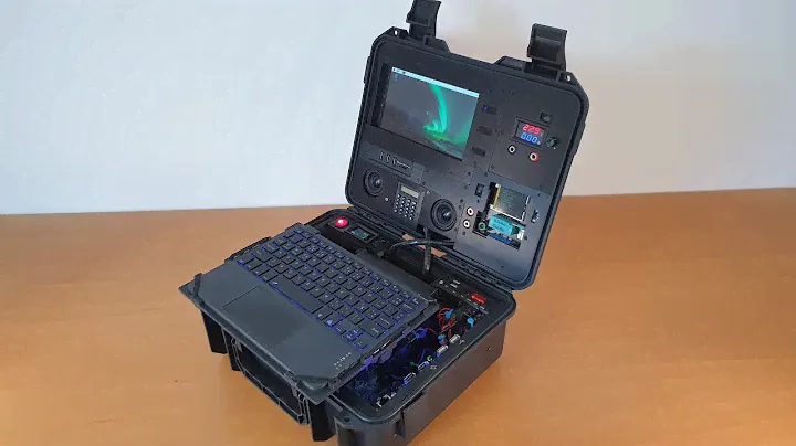 DIY: Cyberdeck multi-function backup computer